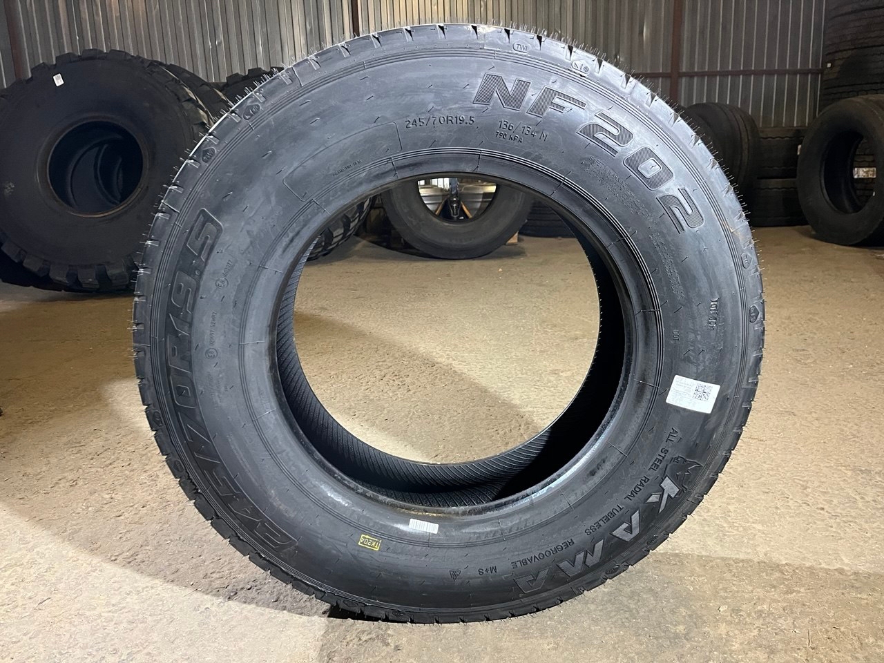 Грузовая шина Кама NF202 245/70 R19.5 136/134M, Рулевая ось