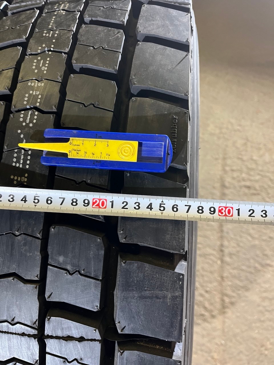 Грузовая шина Goodride MultiDrive D1 315/80 R22.5 156/153L, Ведущая ось