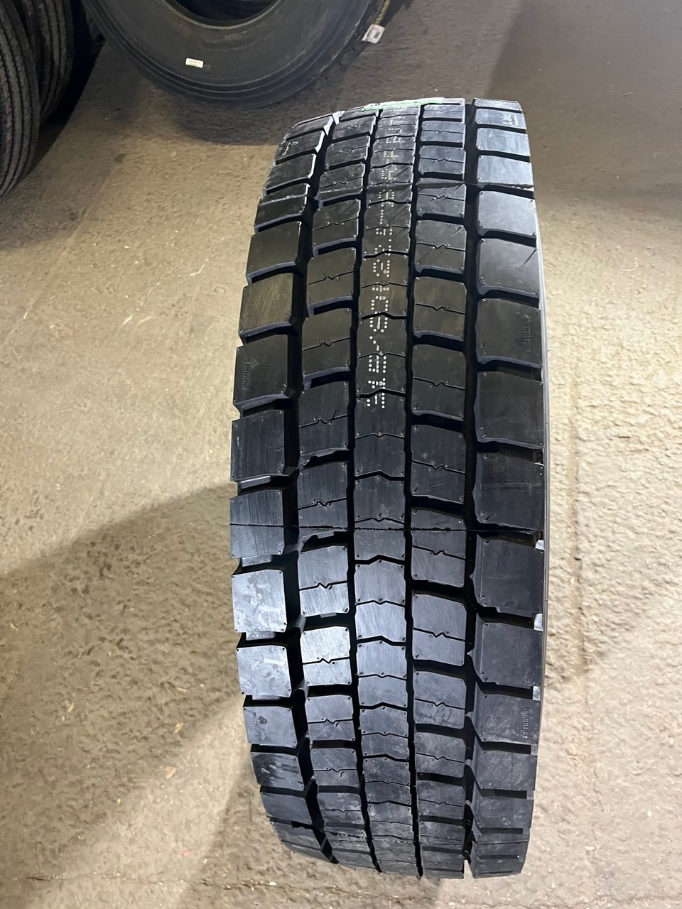 Грузовая шина Goodride MultiDrive D1 315/80 R22.5 156/153L, Ведущая ось