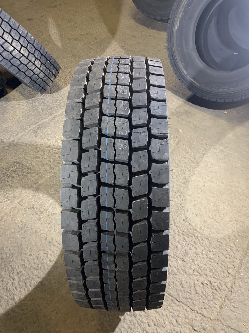 Грузовая шина Sailun S702 315/70 R22.5 154/150L, ведущая ось