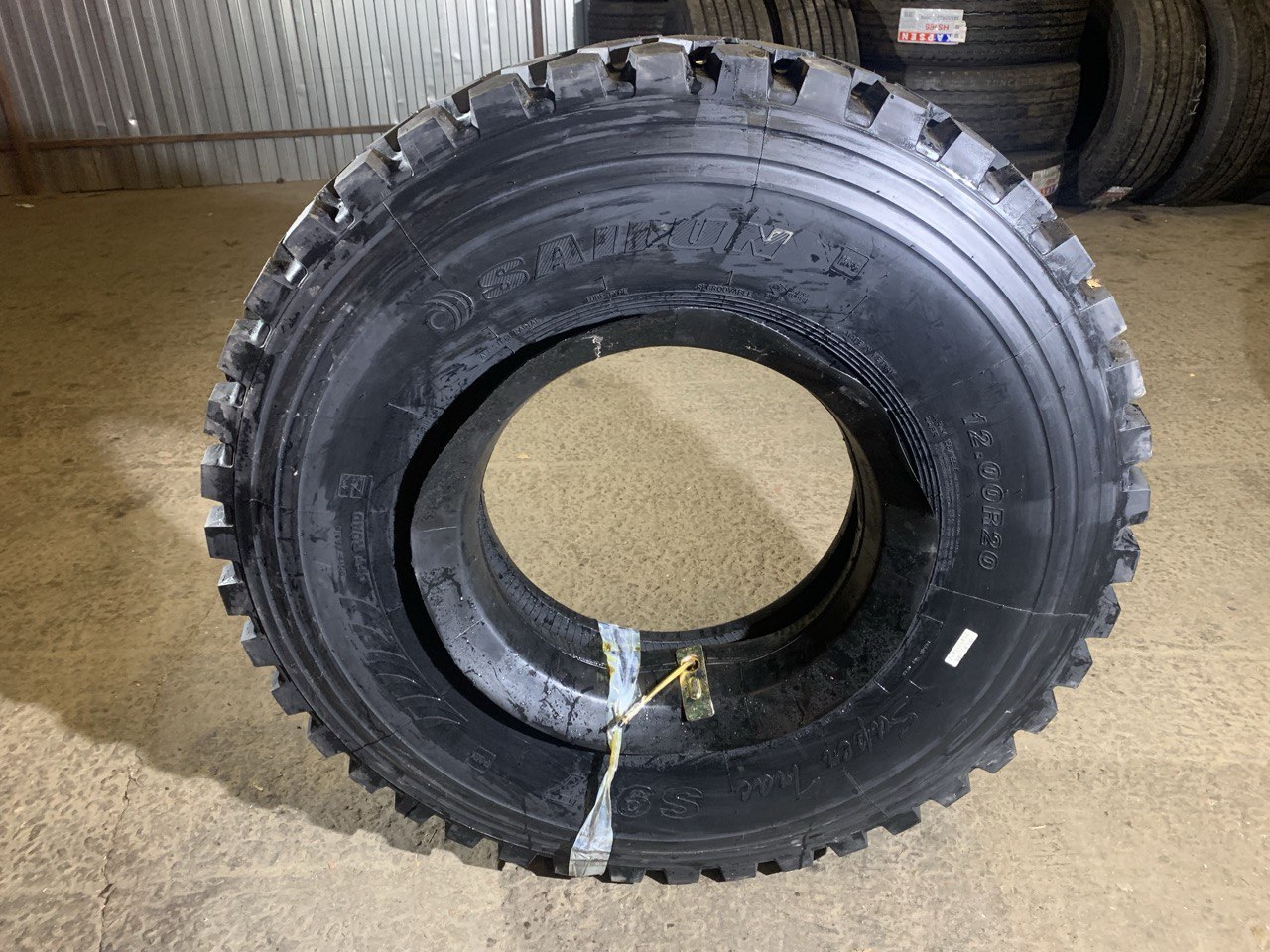 Грузовая шина Sailun S917 12.00 R20 158/155F, ведущая ось