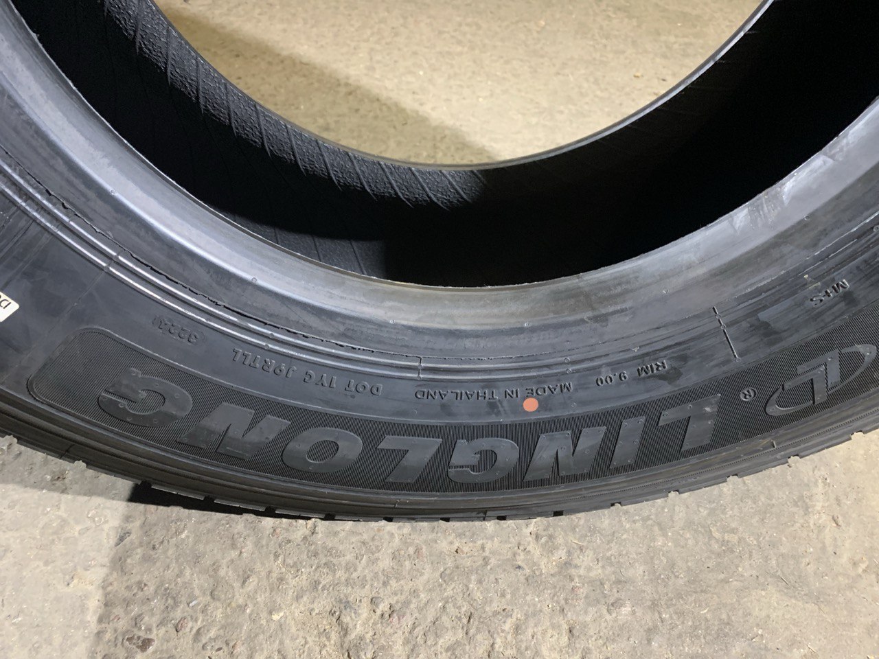 Грузовая шина Linglong KLS200 305/70 R19.5 148/145M, Рулевая ось