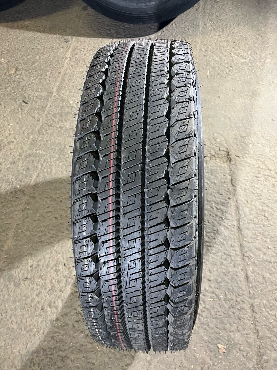 Грузовая шина Кама NU301 265/70 R19.5 140/138M, универсальная ось