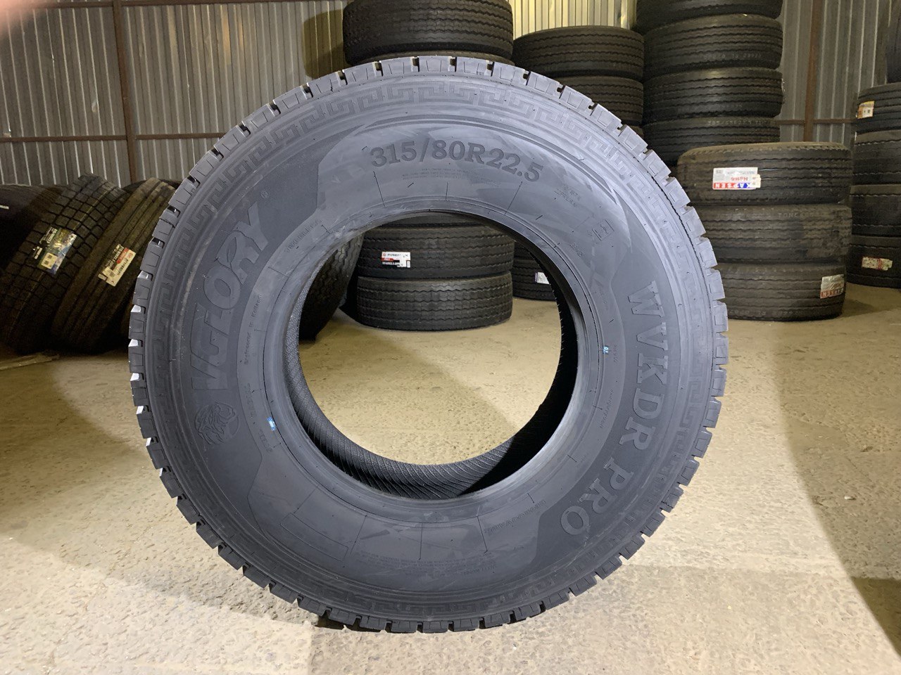 Грузовая шина VGLORY WVKDR PRO 315/80 R22.5 170/167K, Ведущая ось