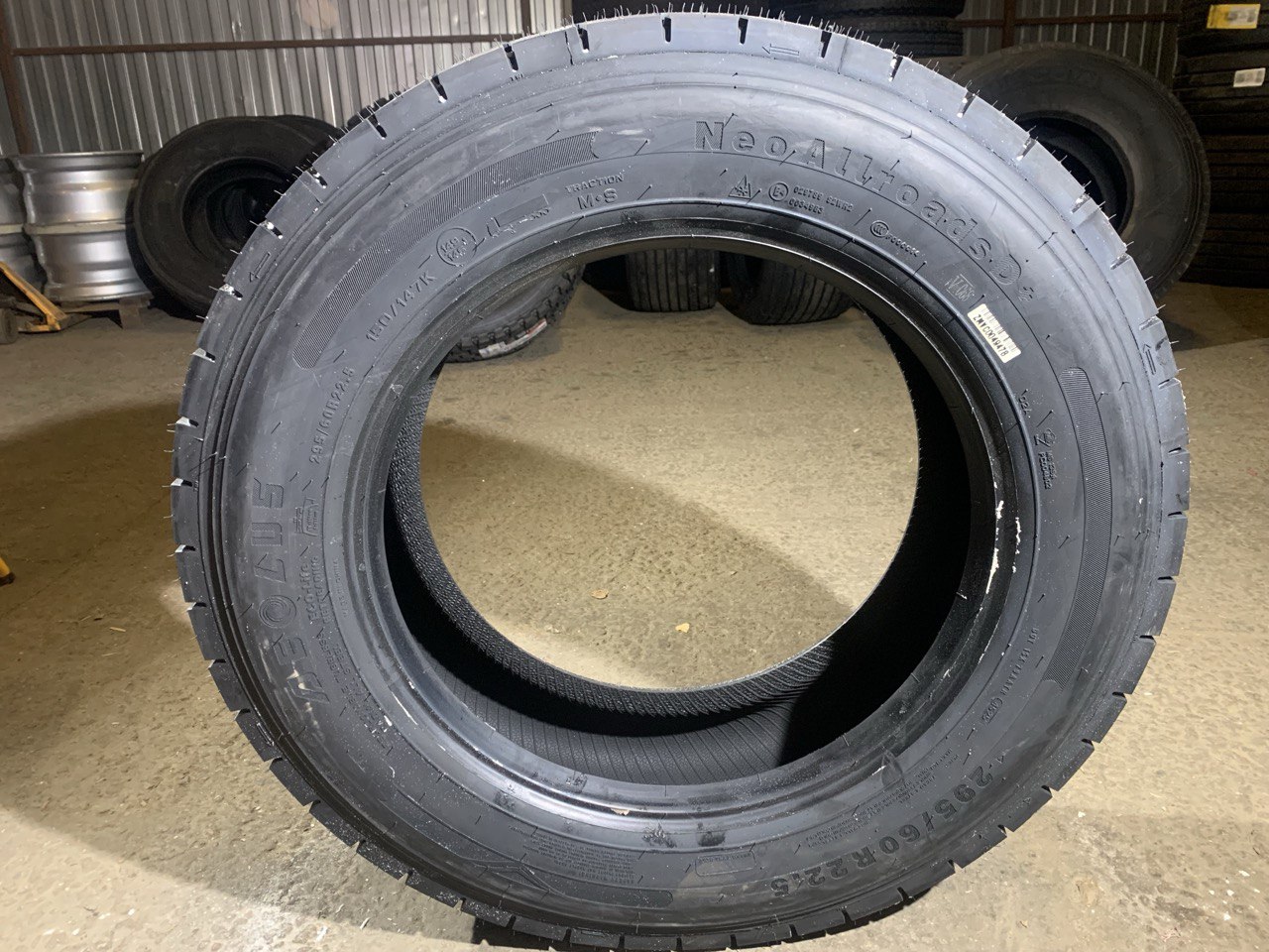Грузовая шина Aeolus Neo Allroads D+ 295/60 R22.5 149/146L, Ведущая ось