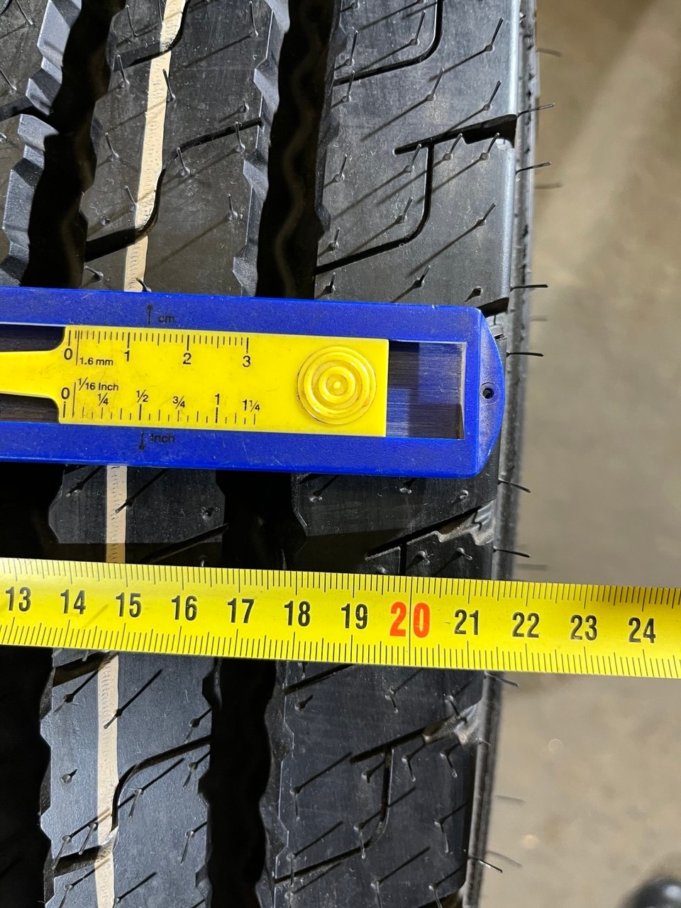 Грузовая шина Кама NF202 245/70 R19.5 136/134M, Рулевая ось
