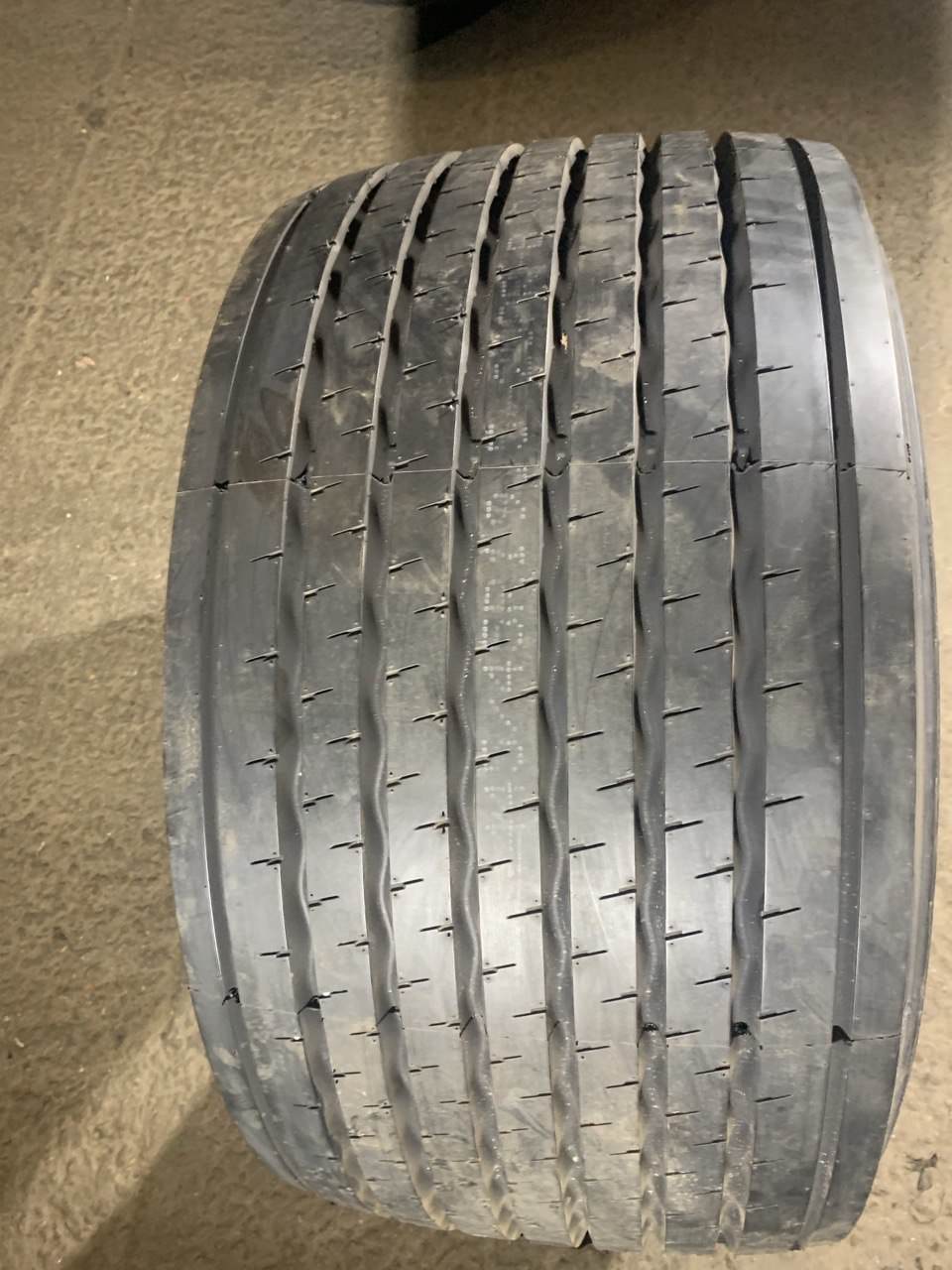 Грузовая шина GoldenCrown AT556 445/45 R19.5 160J, Прицеп