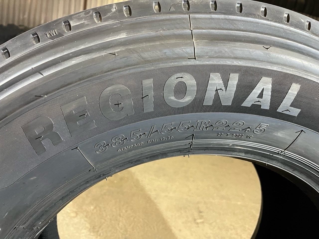 Грузовая шина Sailun SFR1 385/55 R22.5 160K, рулевая ось