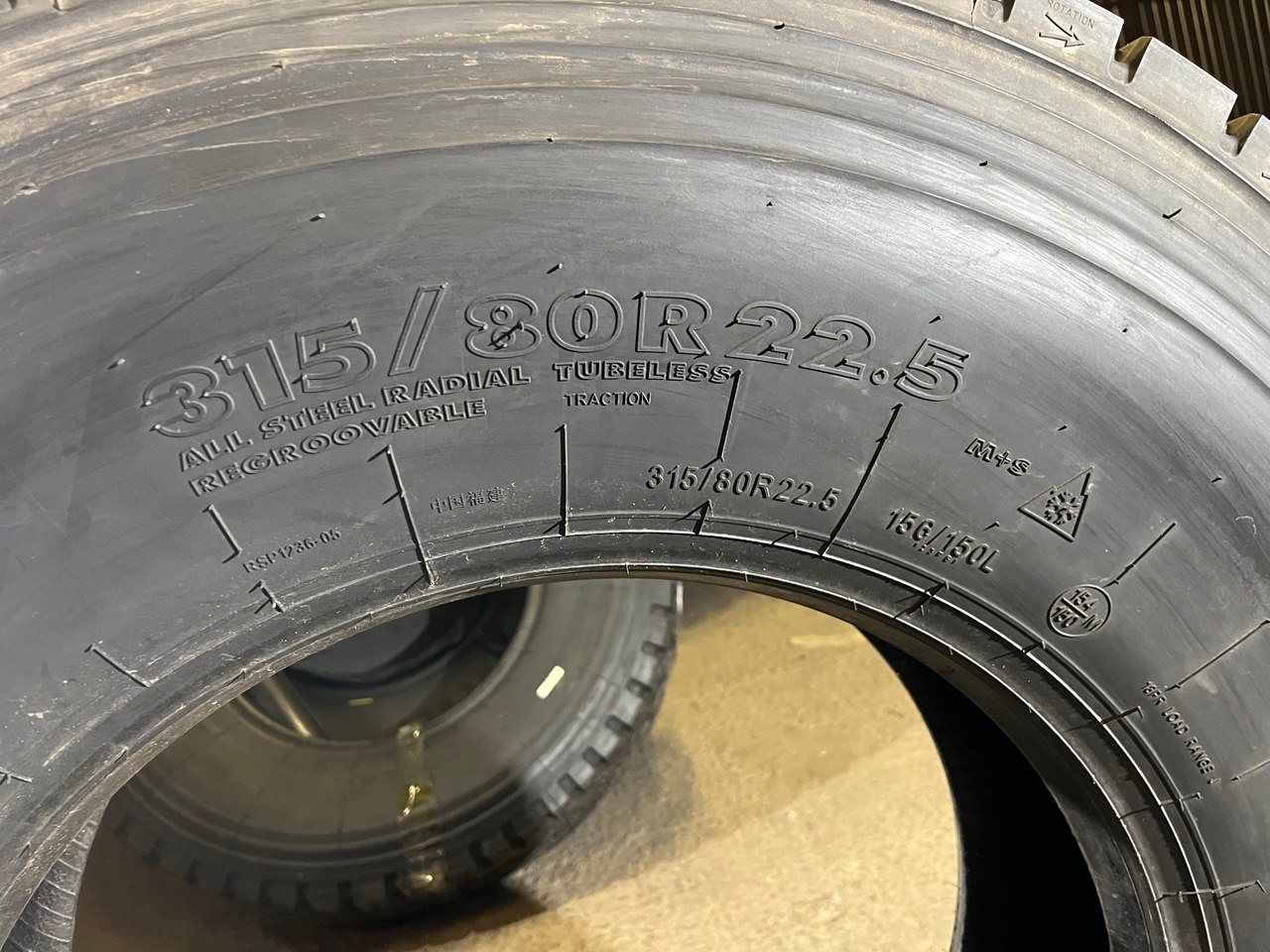 Грузовая шина GiTi GDR665 315/80 R22.5 156/150L, ведущая ось