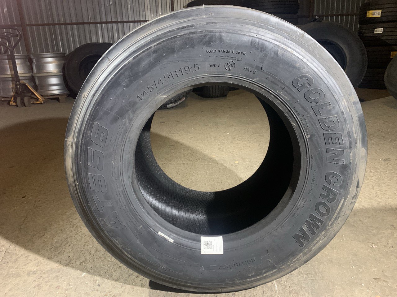 Грузовая шина GoldenCrown AT556 445/45 R19.5 160J, Прицеп