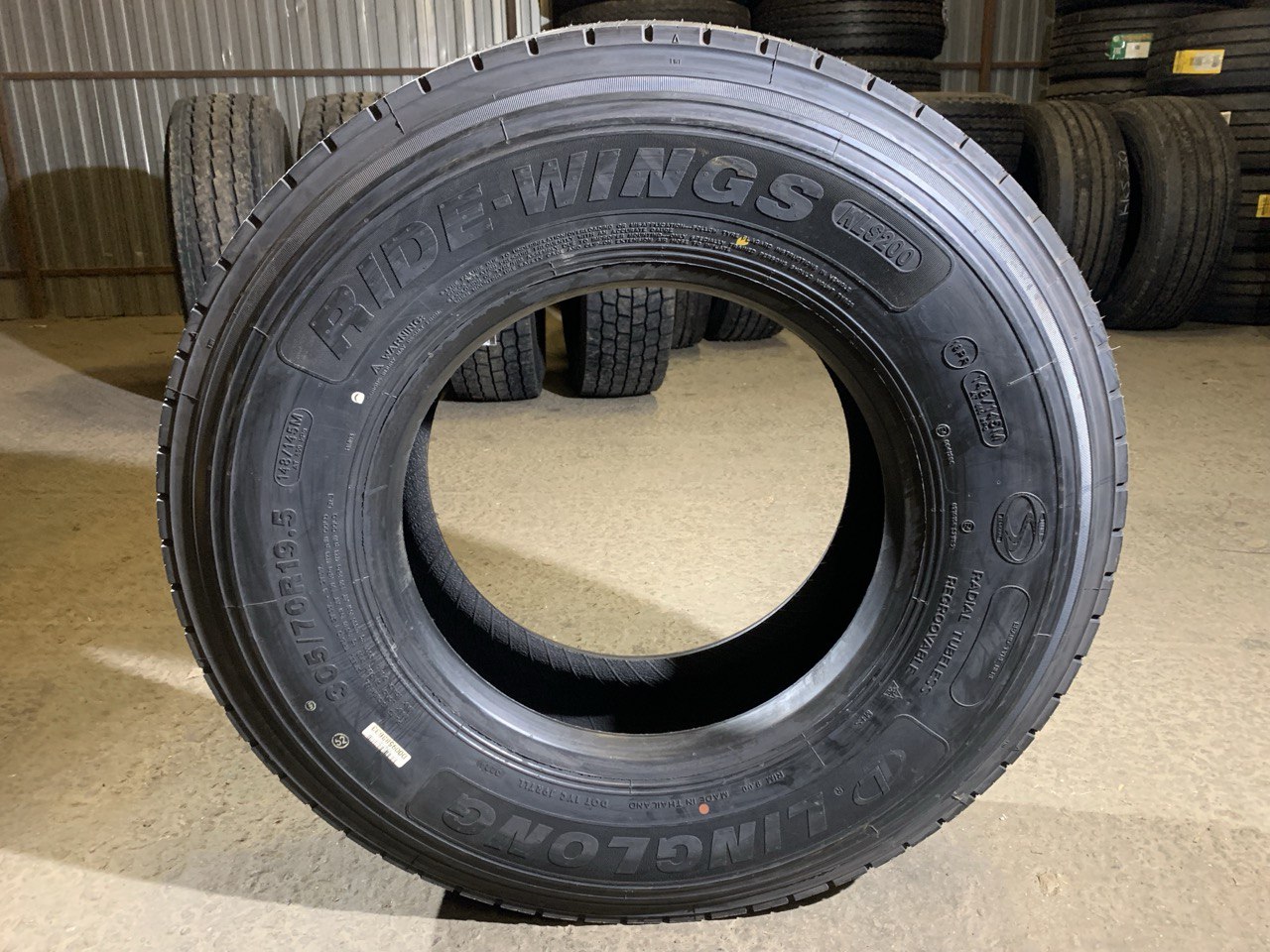 Грузовая шина Linglong KLS200 305/70 R19.5 148/145M, Рулевая ось