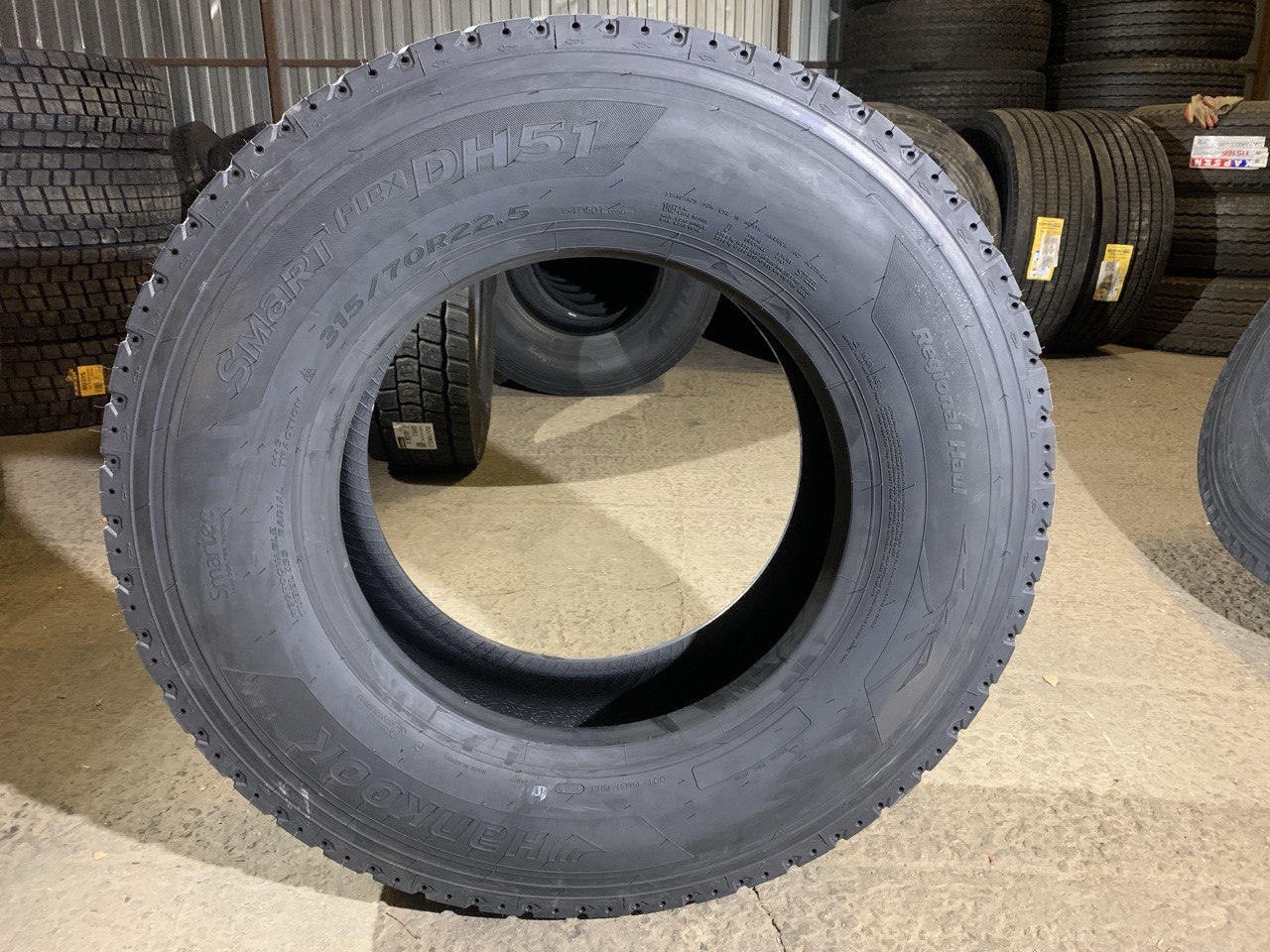 Грузовая шина Hankook DH51 Smart Flex 315/70 R22.5 154/150L, Ведущая ось