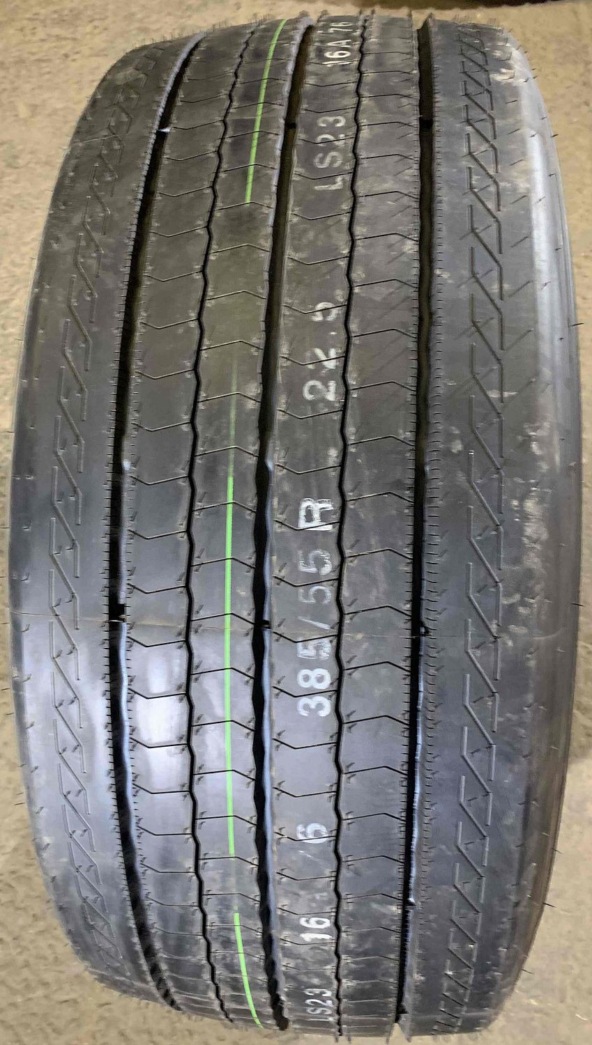 Грузовая шина Kumho KLS23 385/55 R22.5 160K, Рулевая ось