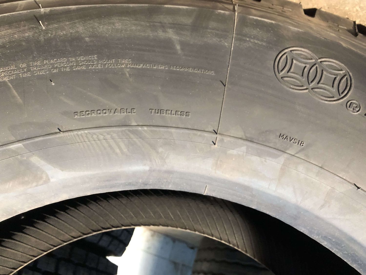 Грузовая шина DoubleCoin RLB450 315/80 R22.5 160/157J, Ведущая ось