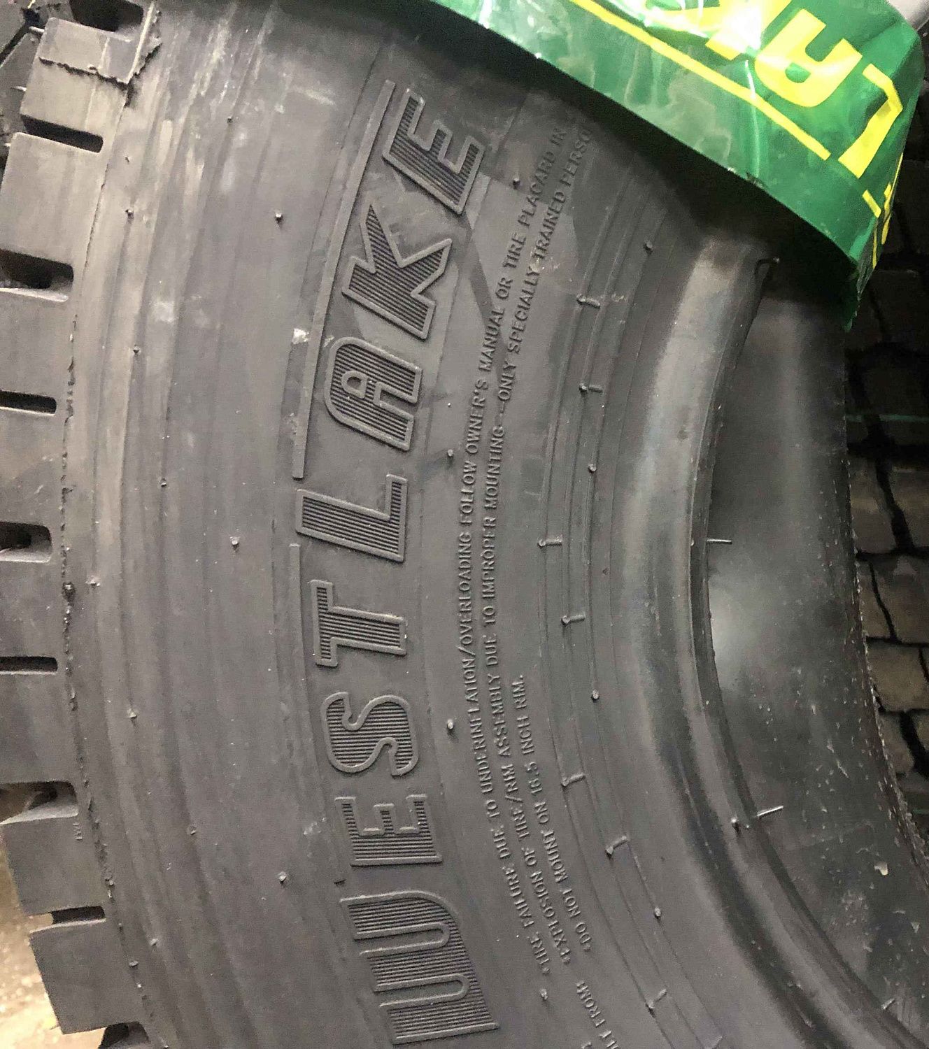 Грузовая шина Westlake CM998 7.50 R16 122/118L, ведущая ось