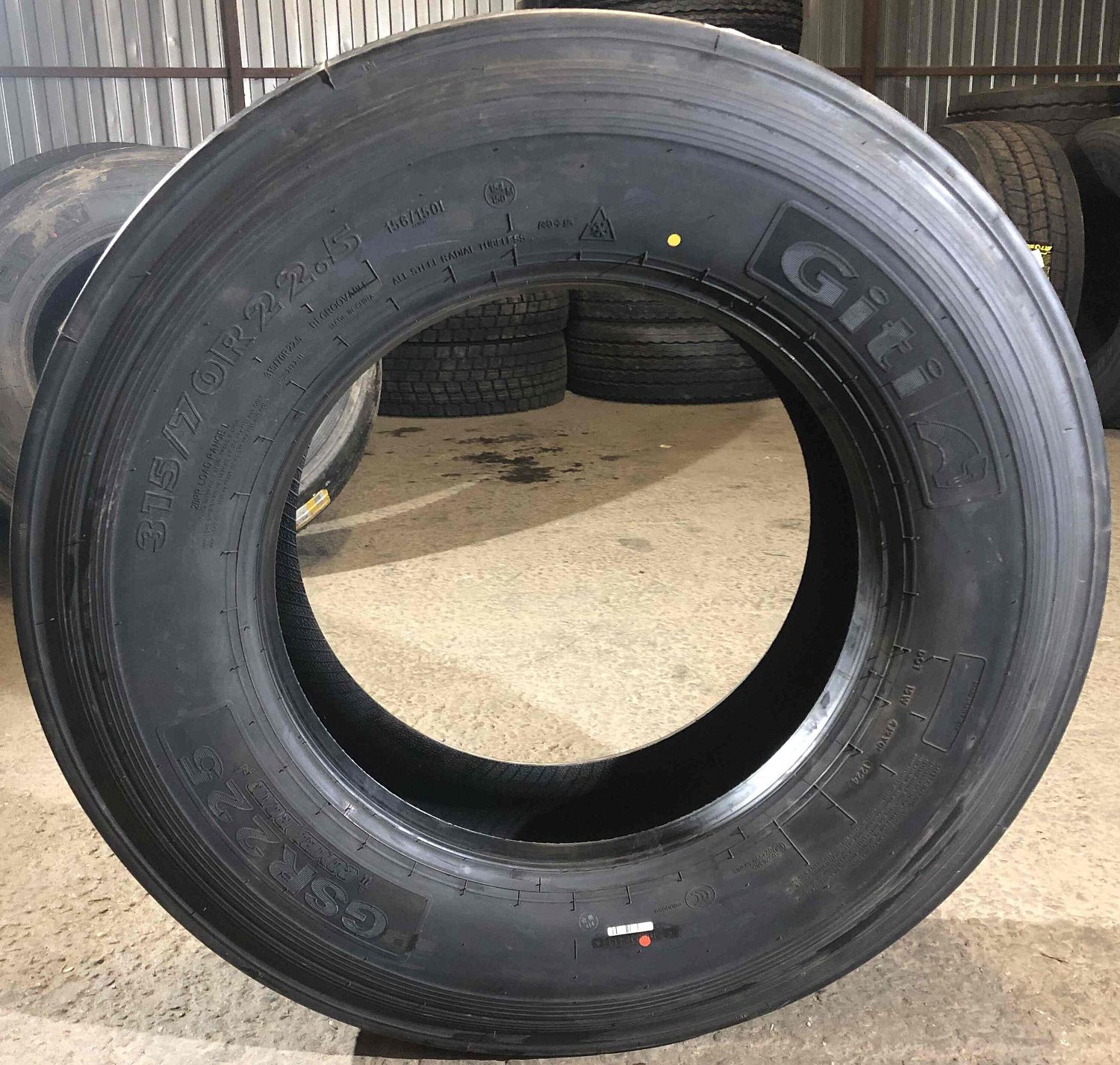 Грузовая шина GiTi GSR225 315/70 R22.5 156/150L, рулевая ось