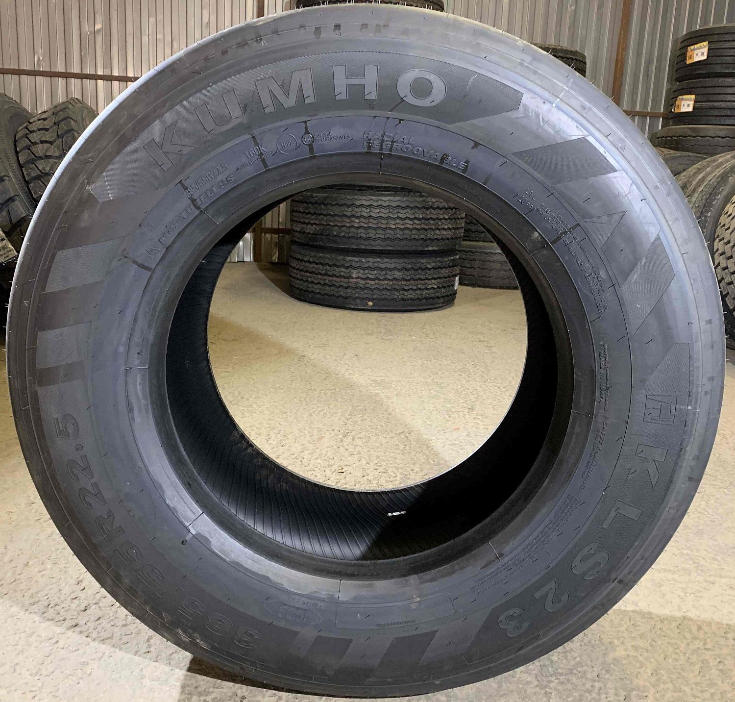 Грузовая шина Kumho KLS23 385/55 R22.5 160K, Рулевая ось
