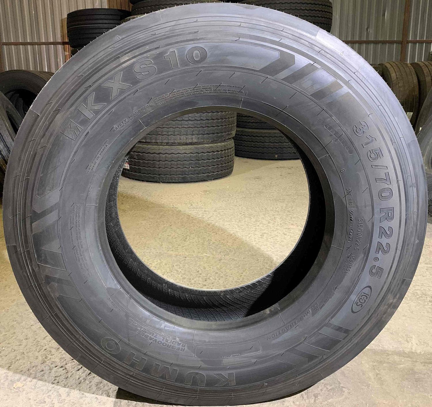 Грузовая шина Kumho KXS10 315/70 R22.5 156/150L, Рулевая ось