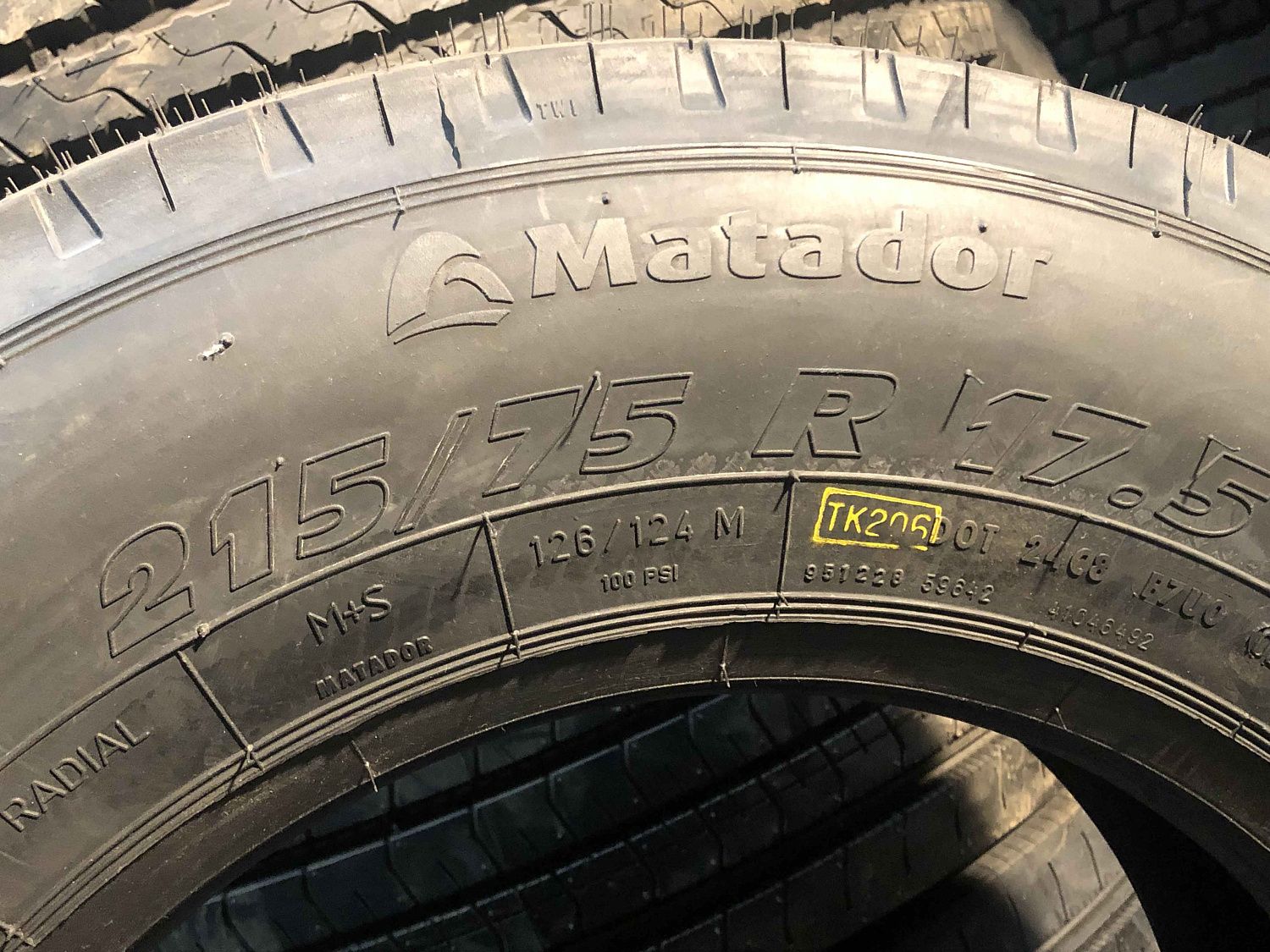 Грузовая шина Matador FR3 215/75 R17.5 126/124M, рулевая ось