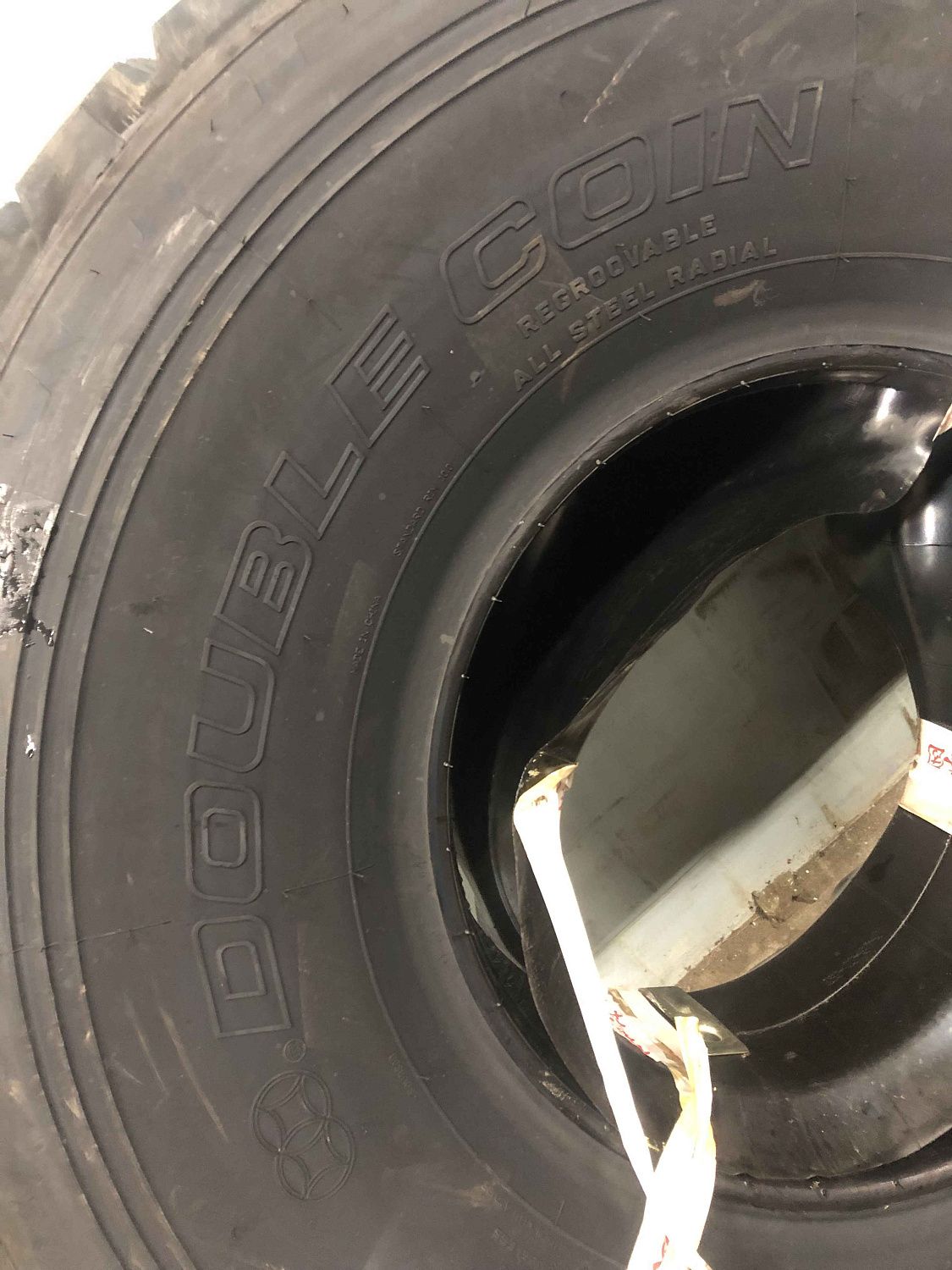 Грузовая шина DoubleCoin RLB960 14.00 R20 164/161G, Универсальная ось