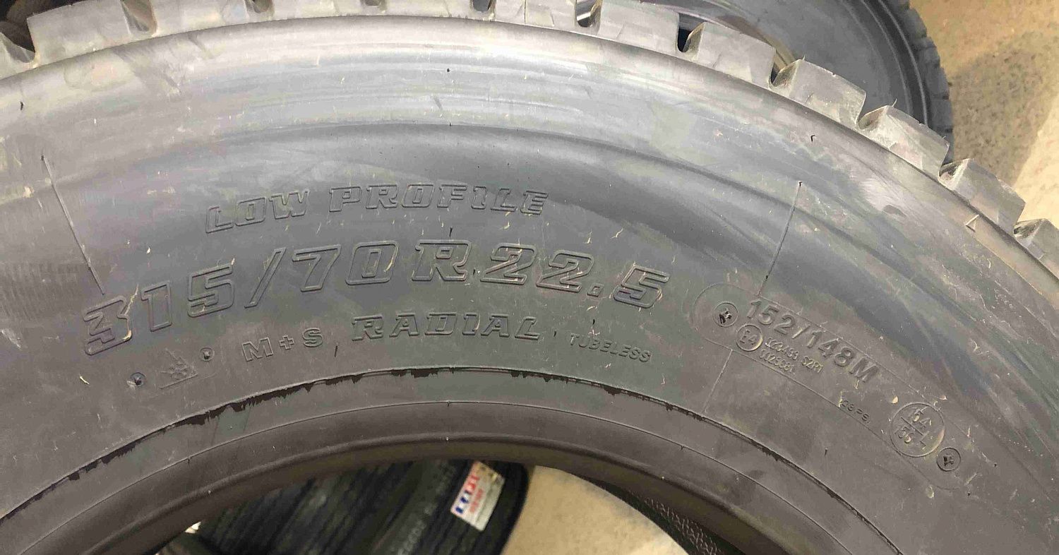 Грузовая шина Bridgestone M729 315/70 R22.5 152/148M, ведущая ось
