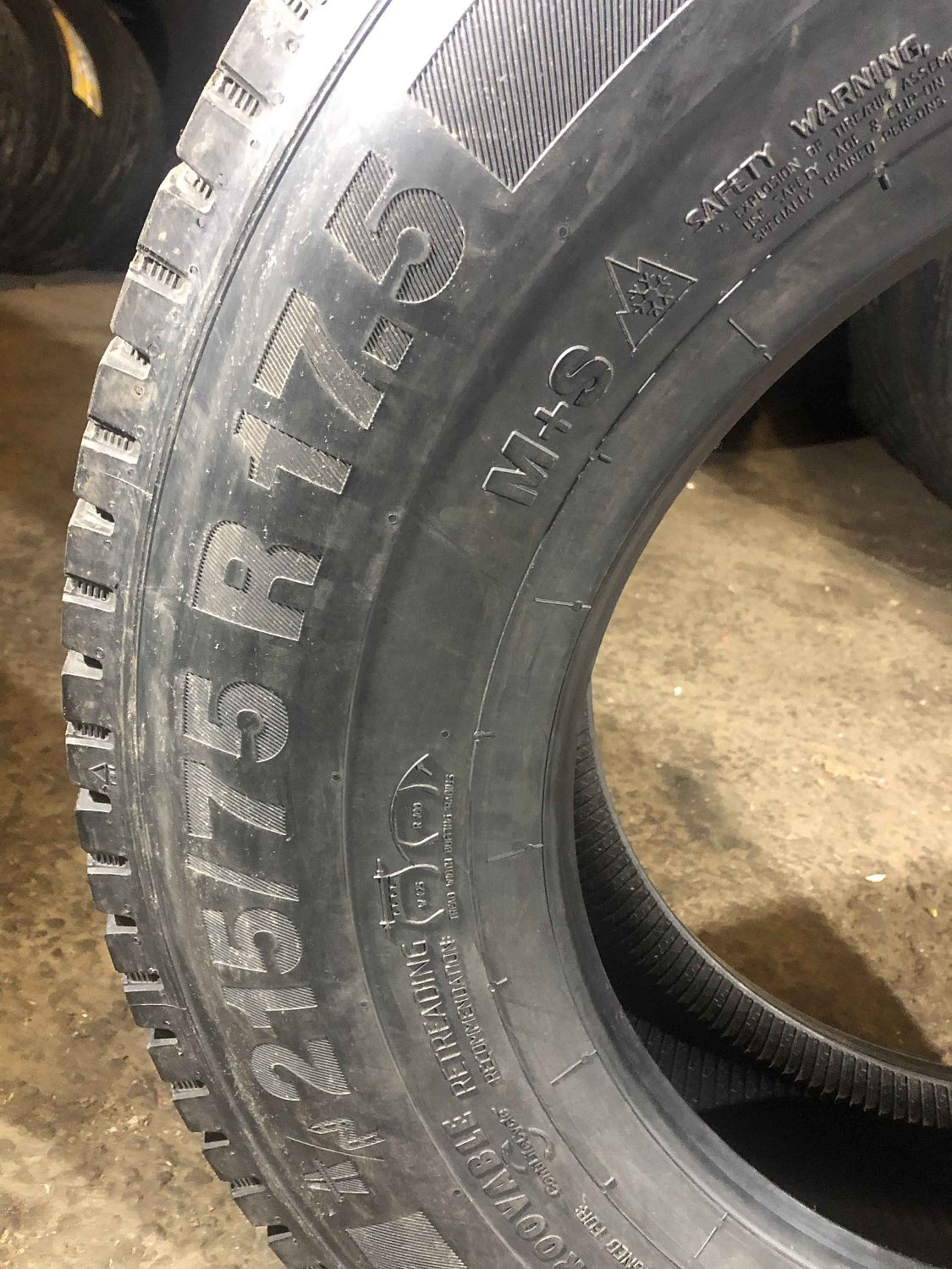 Грузовая шина Continental LD3 Conti Hybrid 215/75 R17.5 126/124M, ведущая ось