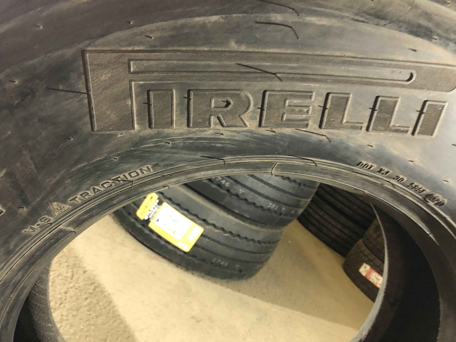 Грузовая шина Pirelli TG:01 315/80 R22.5 156/150K, ведущая ось