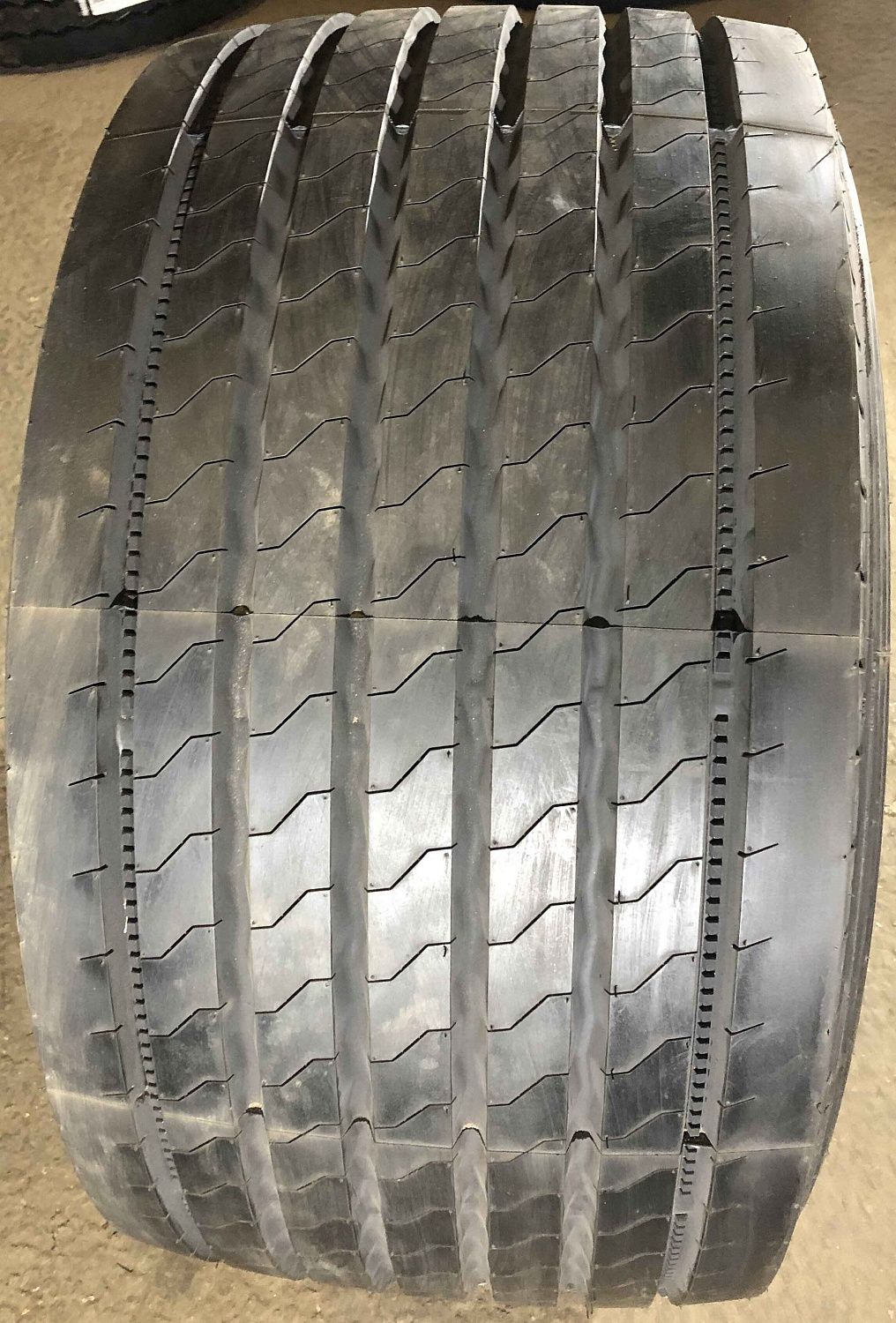 Грузовая шина Longmarch LM168 445/45 R19.5, прицеп