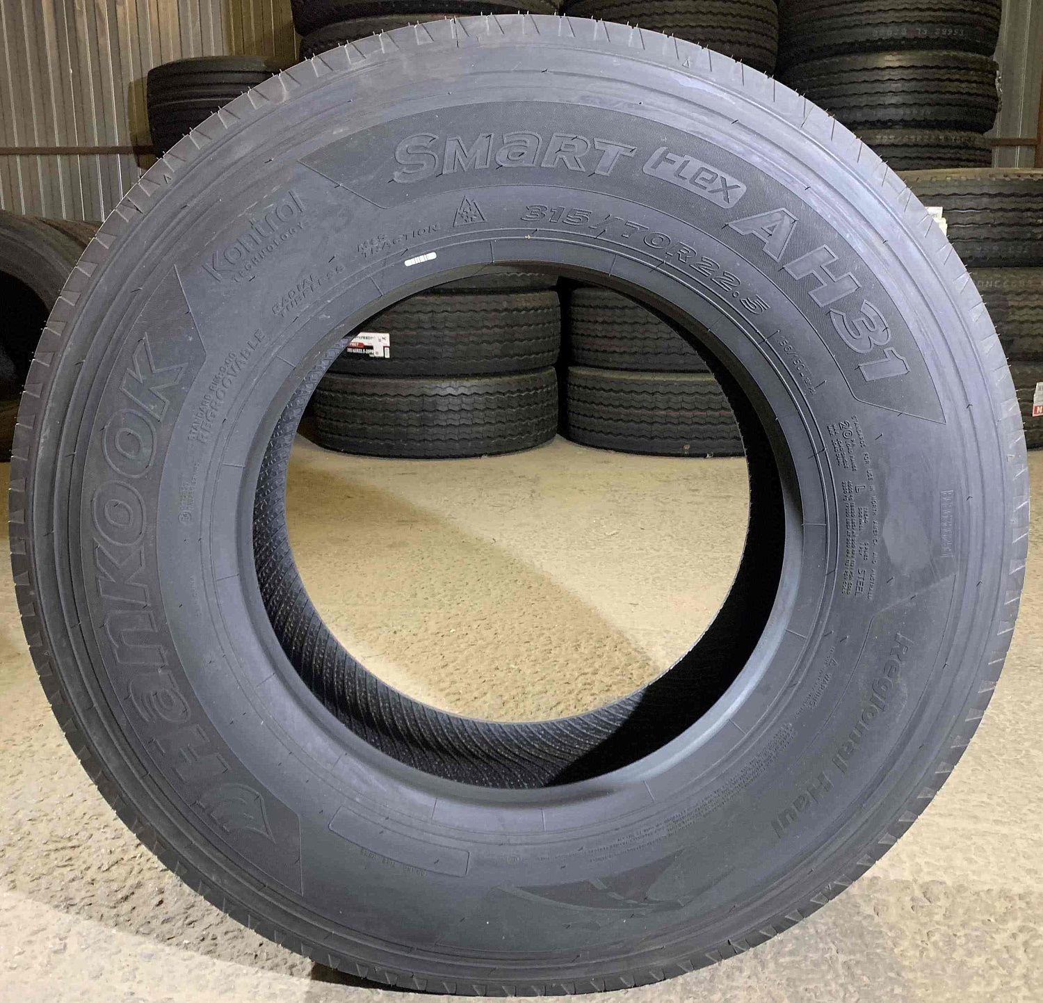 Грузовая шина Hankook AH31 Smart Flex 315/70 R22.5 156/150L, рулевая ось