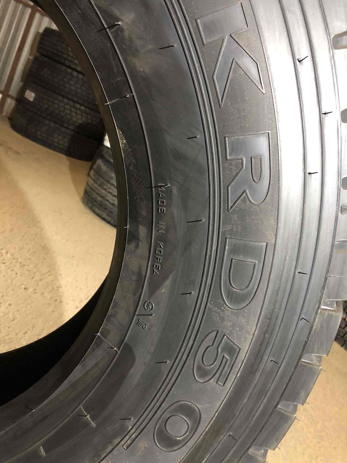Грузовая шина Kumho KRD50 315/70 R22.5 154/150L, Ведущая ось