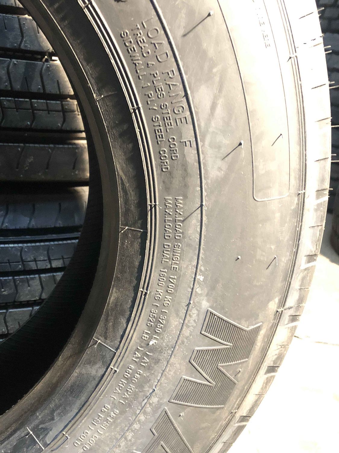 Грузовая шина Matador FR3 215/75 R17.5 126/124M, рулевая ось