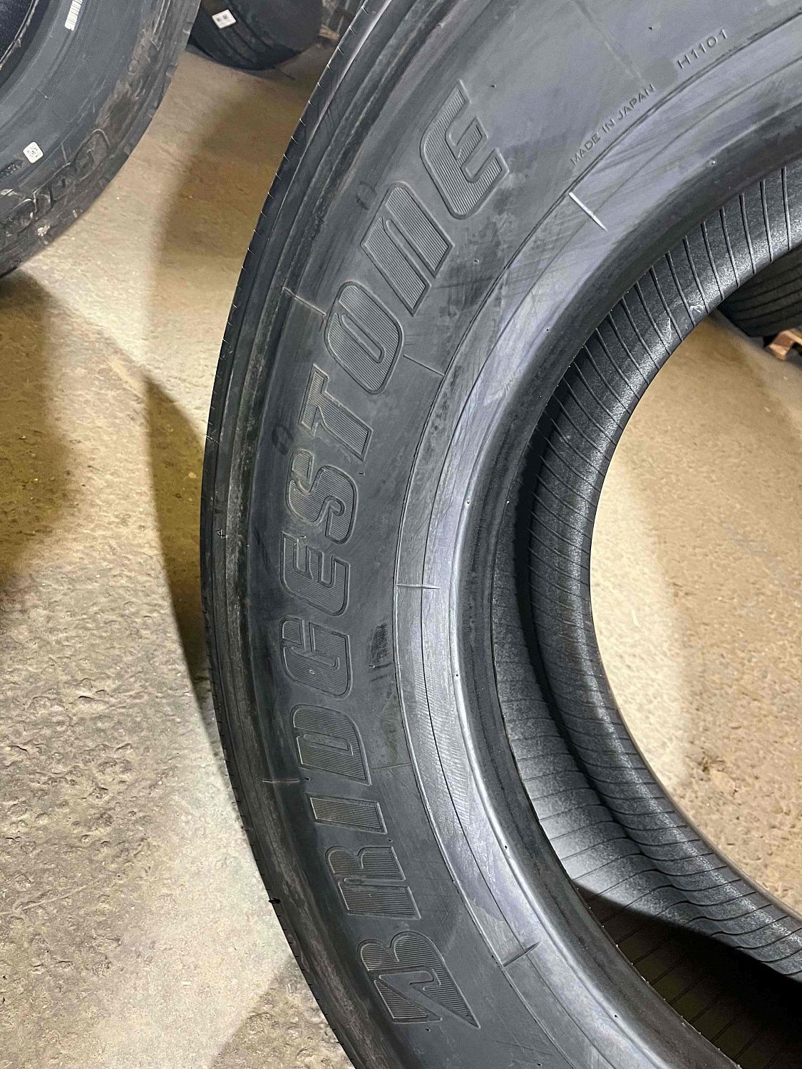 Грузовая шина Bridgestone R249 315/70 R22.5 152/148M, рулевая ось