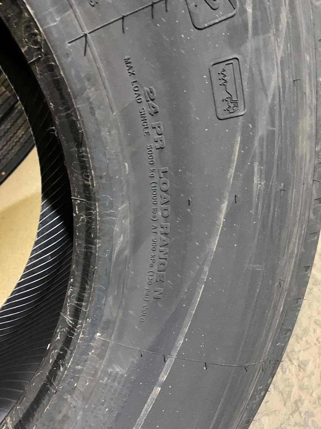 Грузовая шина DoubleCoin RR215 385/65 R22.5 164K, Рулевая ось