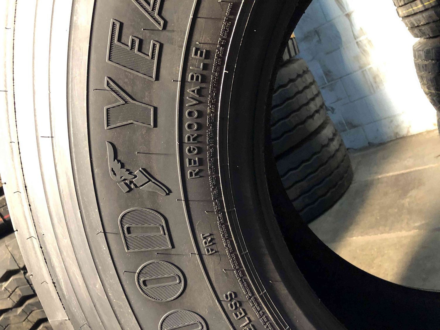 Грузовая шина GoodYear Kmax T GEN-2 385/65 R22.5 164K, прицеп