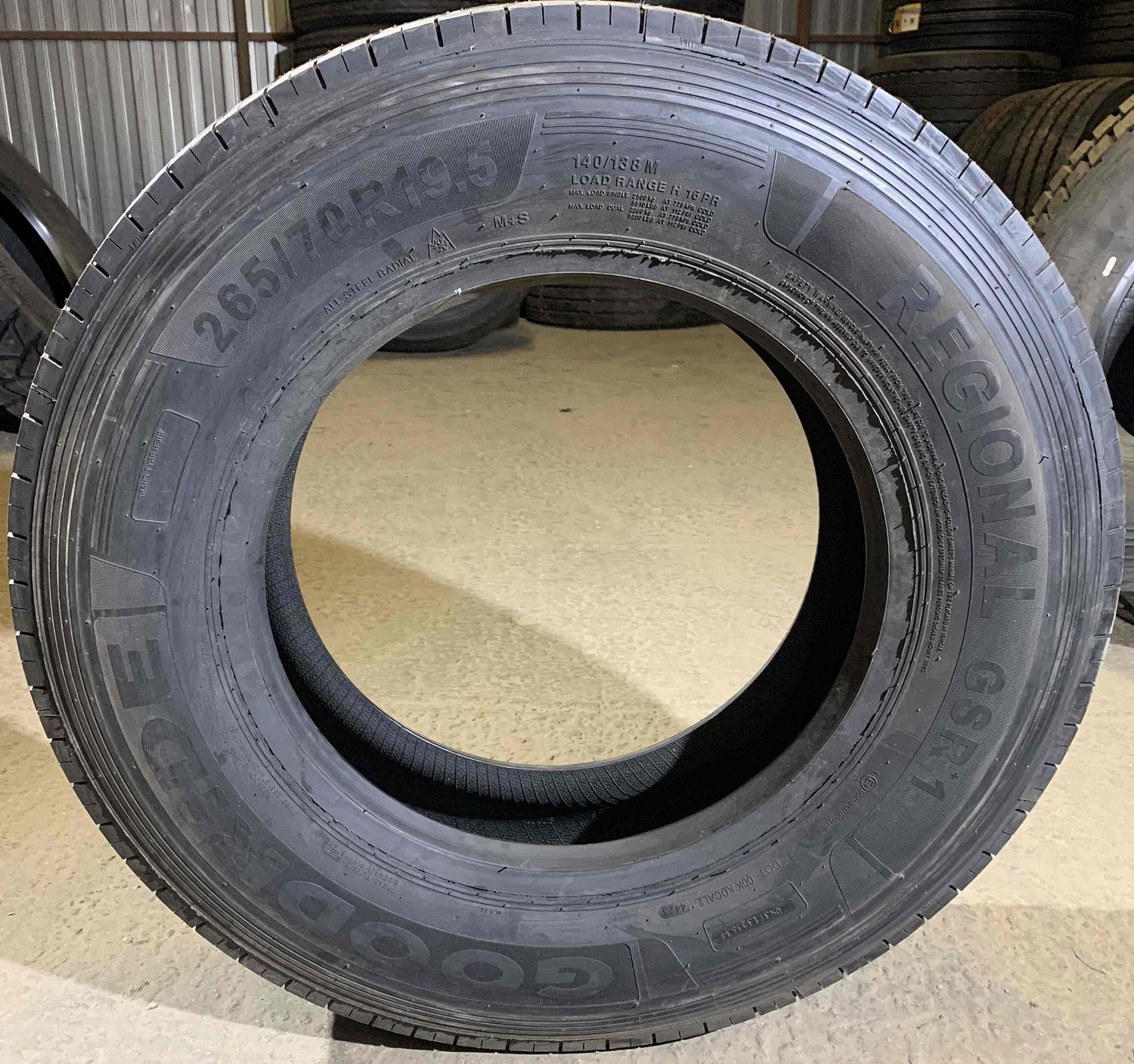 Грузовая шина Goodride GSR+1 265/70 R19.5 140/138M, Рулевая ось